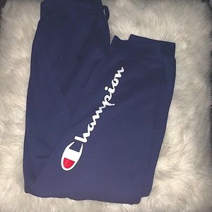 🌎size xl champion sweats brand new🌎